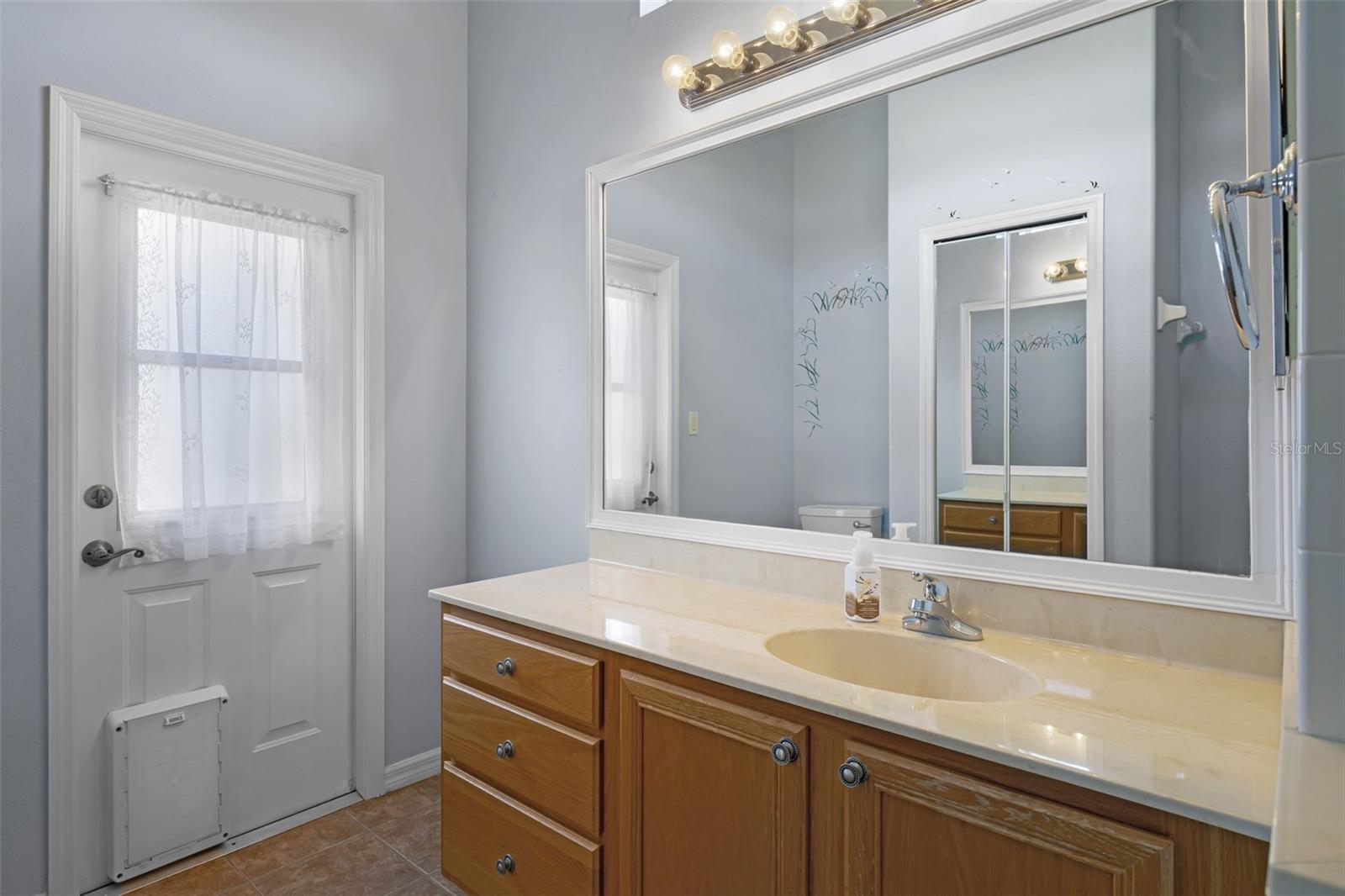 Image 32 of 87 For 25545 Laurel Valley Rd