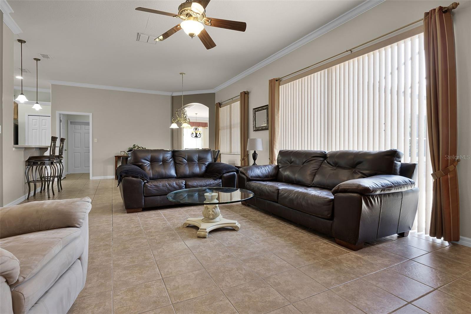 Image 9 of 87 For 25545 Laurel Valley Rd