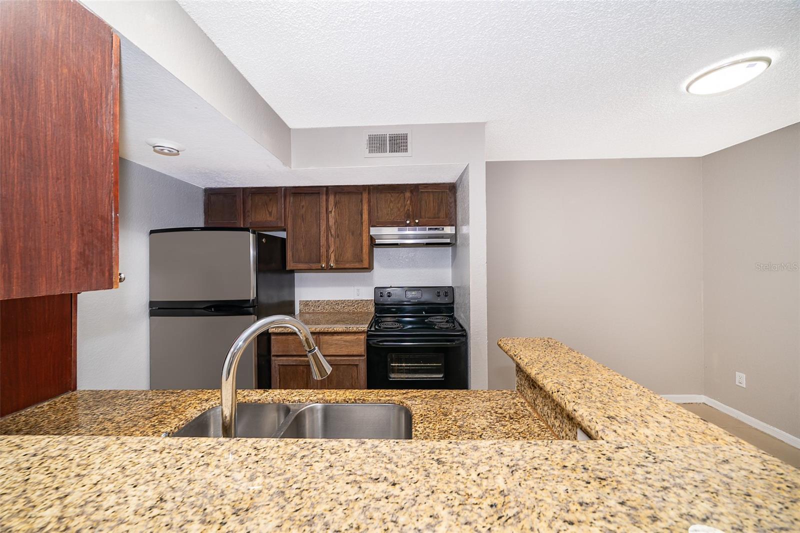 Image 13 of 25 For 5140 Conroy Road 16