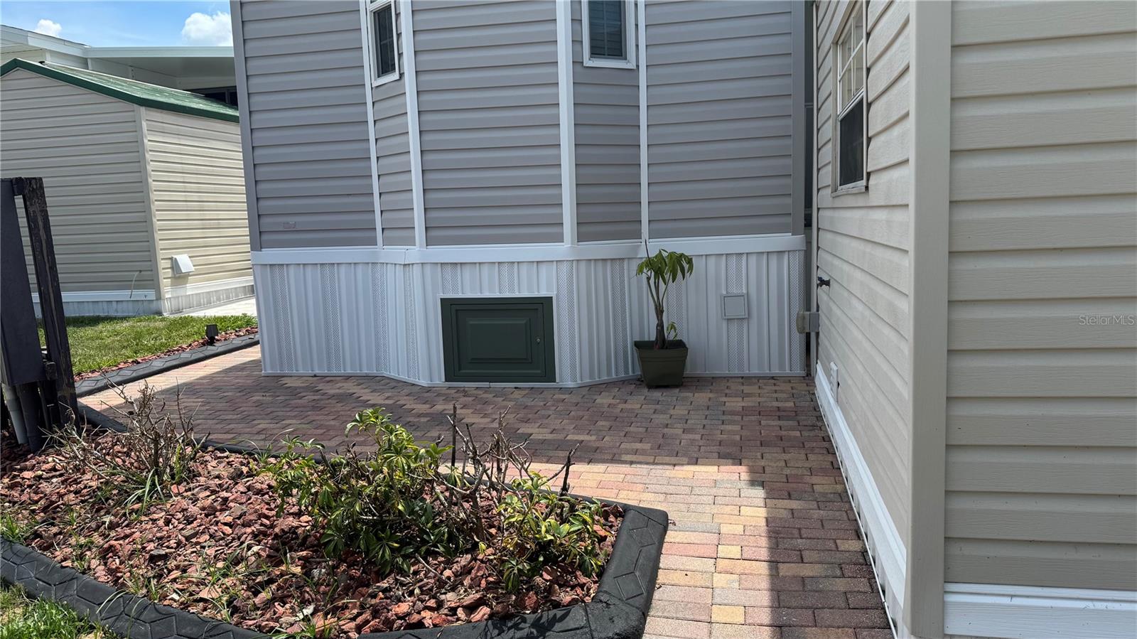 Image 22 of 28 For 2450 Cypress Street