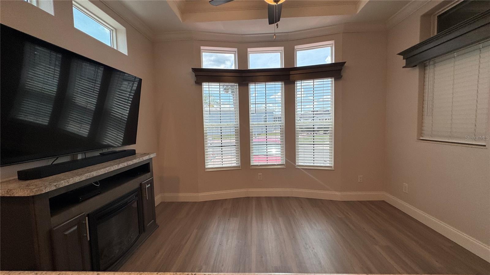 Image 7 of 28 For 2450 Cypress Street
