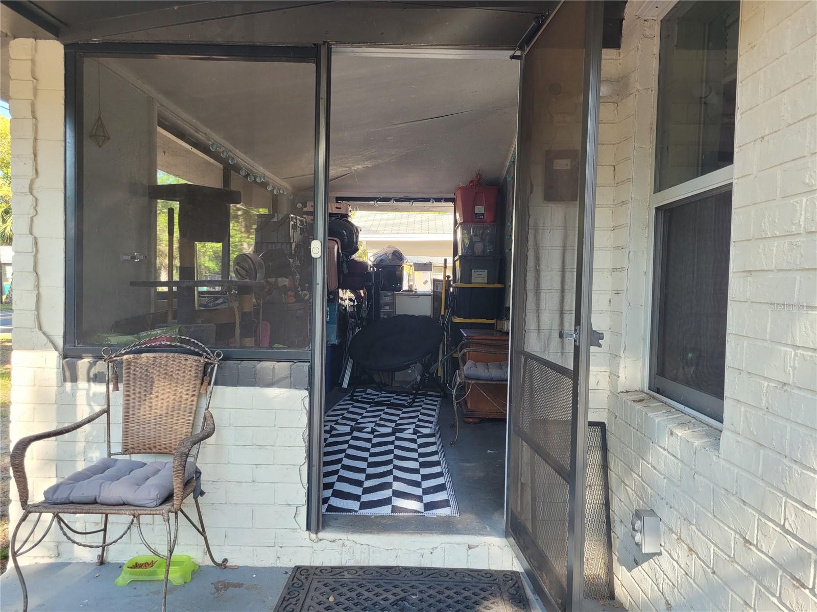 Image 4 of 11 For 2105 Hollywood Ave