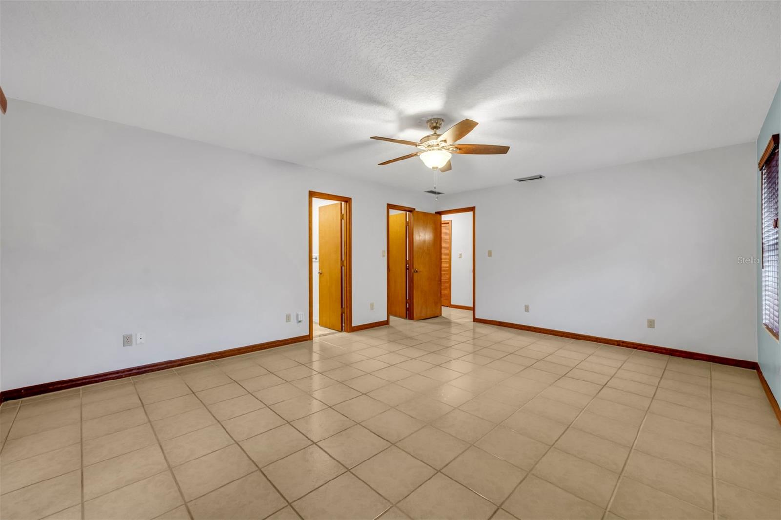 Image 13 of 29 For 581 Terrace Drive