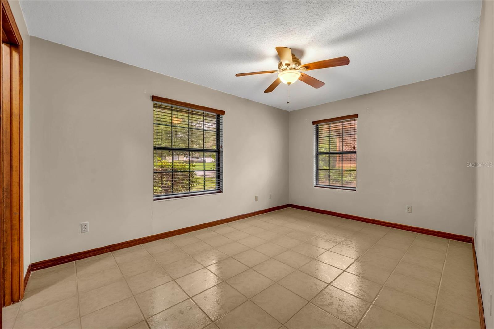 Image 18 of 29 For 581 Terrace Drive
