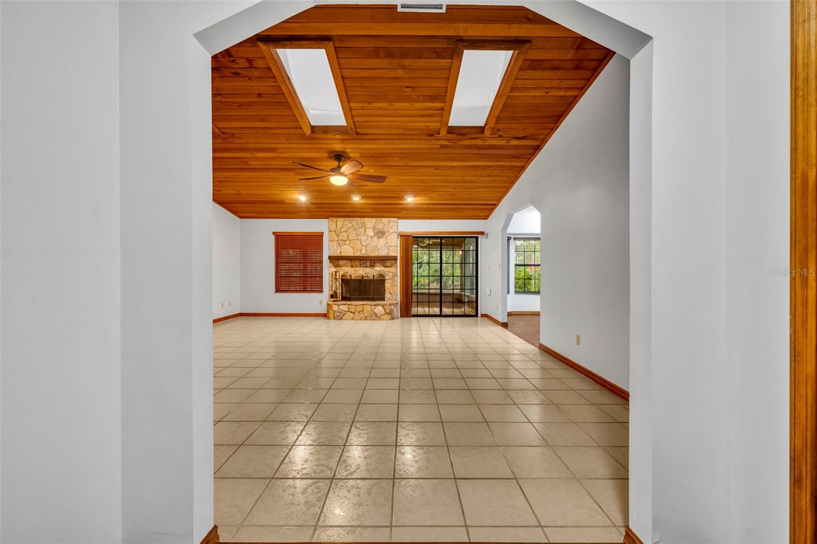 Image 3 of 29 For 581 Terrace Drive