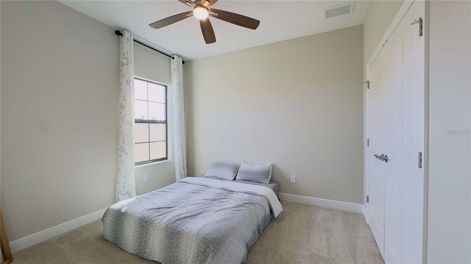 Image 35 of 46 For 12661 Oak Hill Way