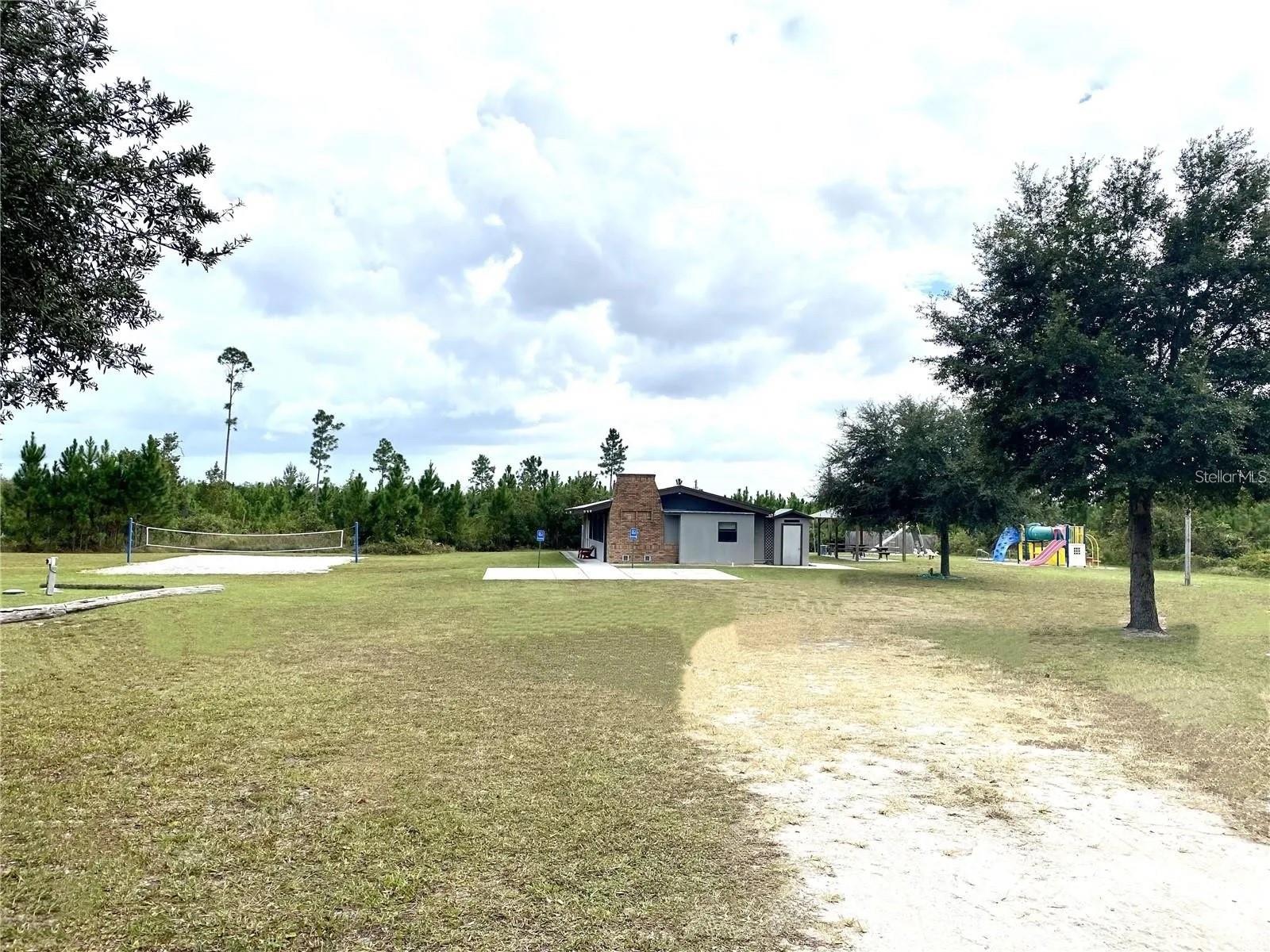 Image 3 of 6 For Poinciana Street