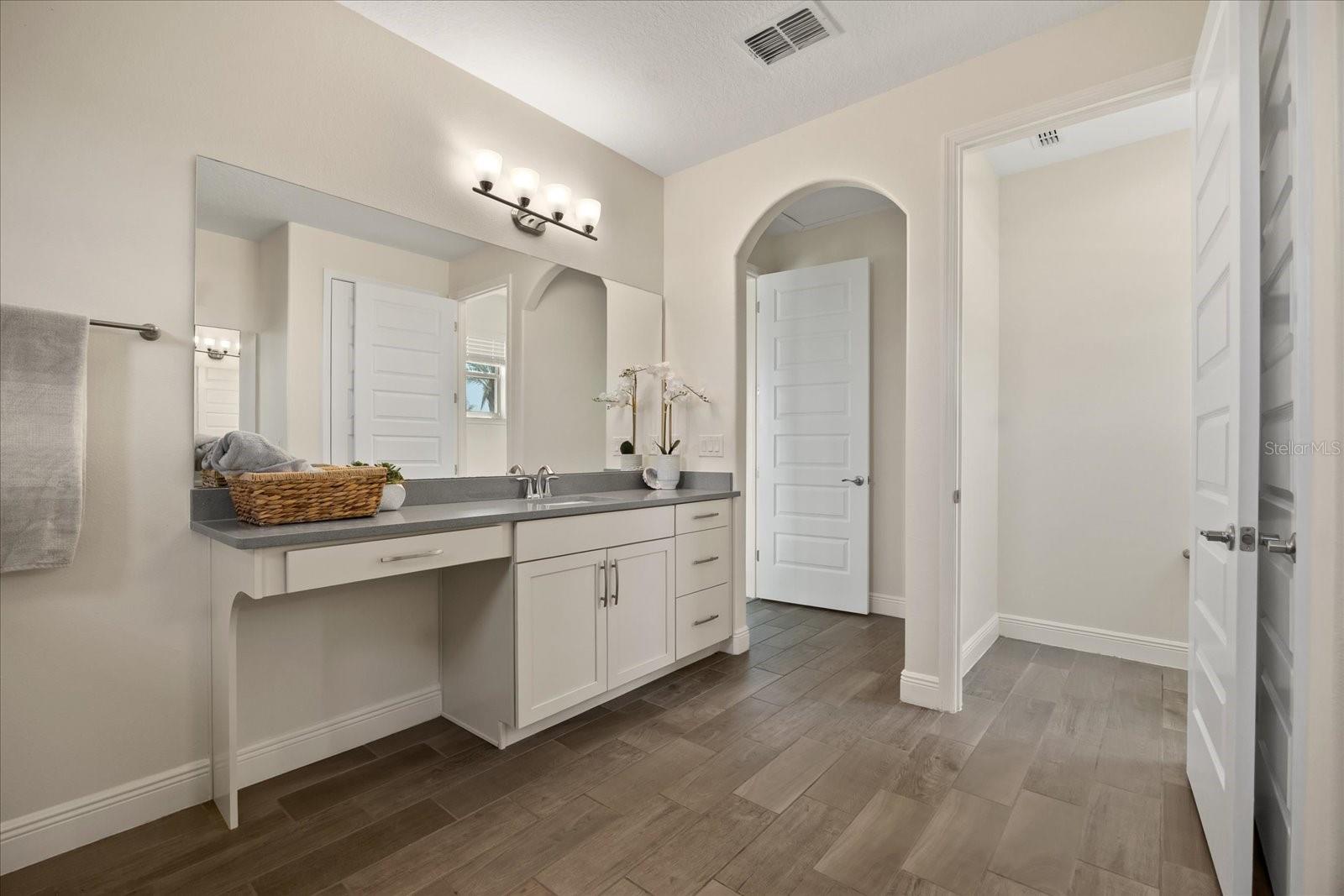 Image 23 of 63 For 10291 Atwater Bay Drive
