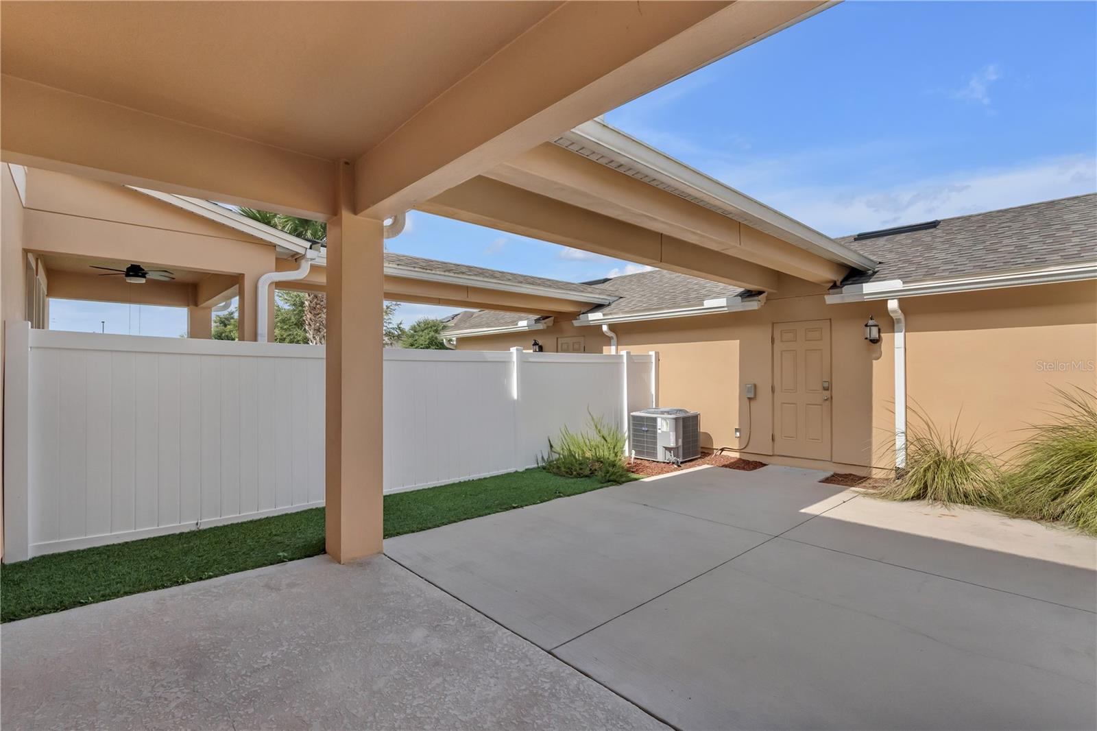 Image 44 of 61 For 6578 Calamondin Drive
