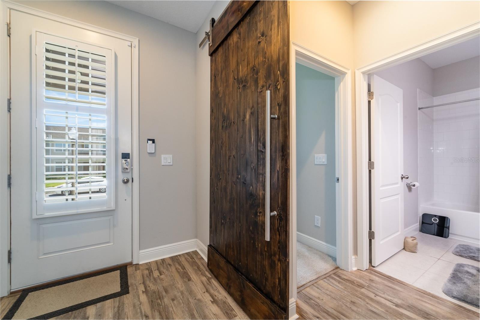 Image 6 of 61 For 6578 Calamondin Drive