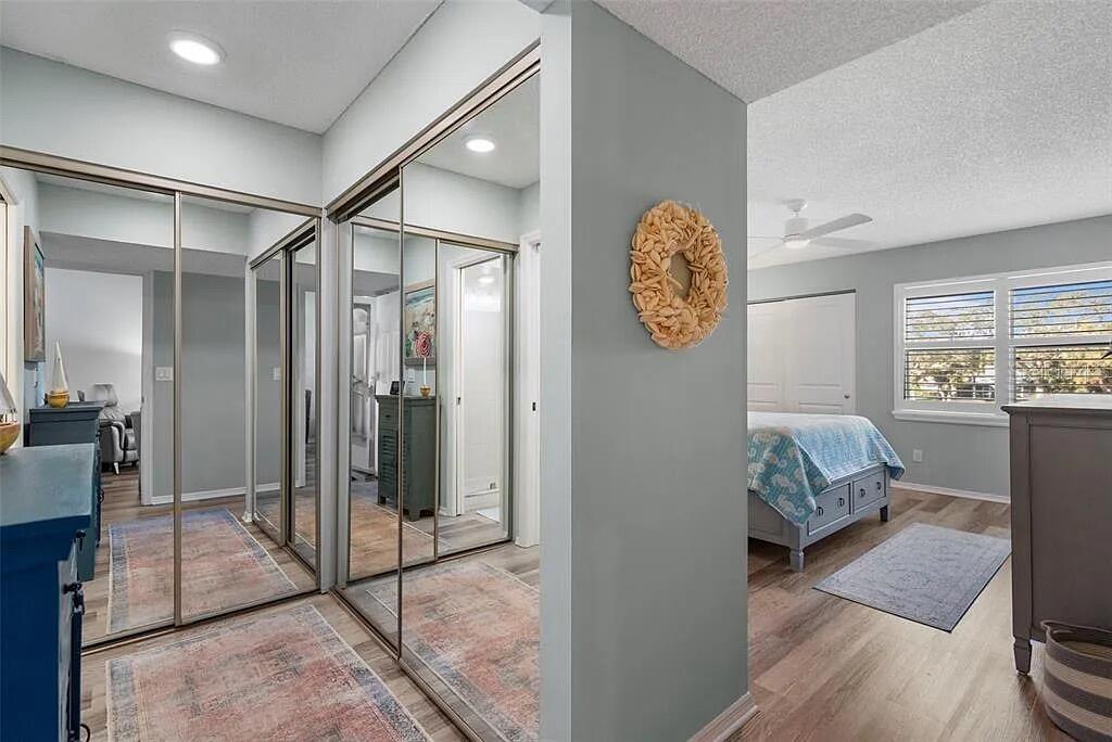 Image 18 of 29 For 431 Cerromar Lane 446