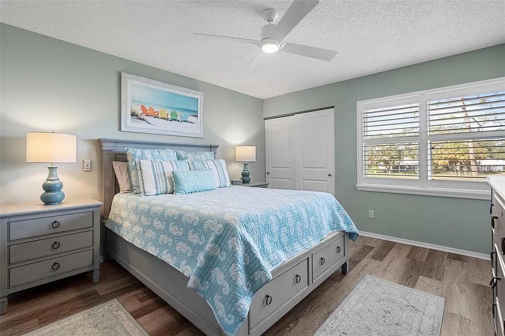 Image 19 of 29 For 431 Cerromar Lane 446