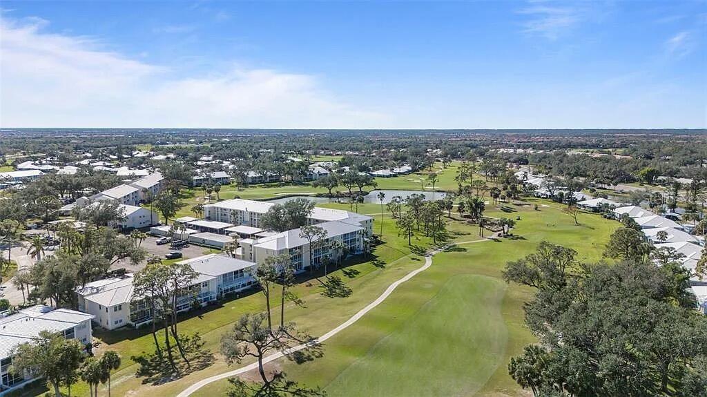 Image 5 of 29 For 431 Cerromar Lane 446