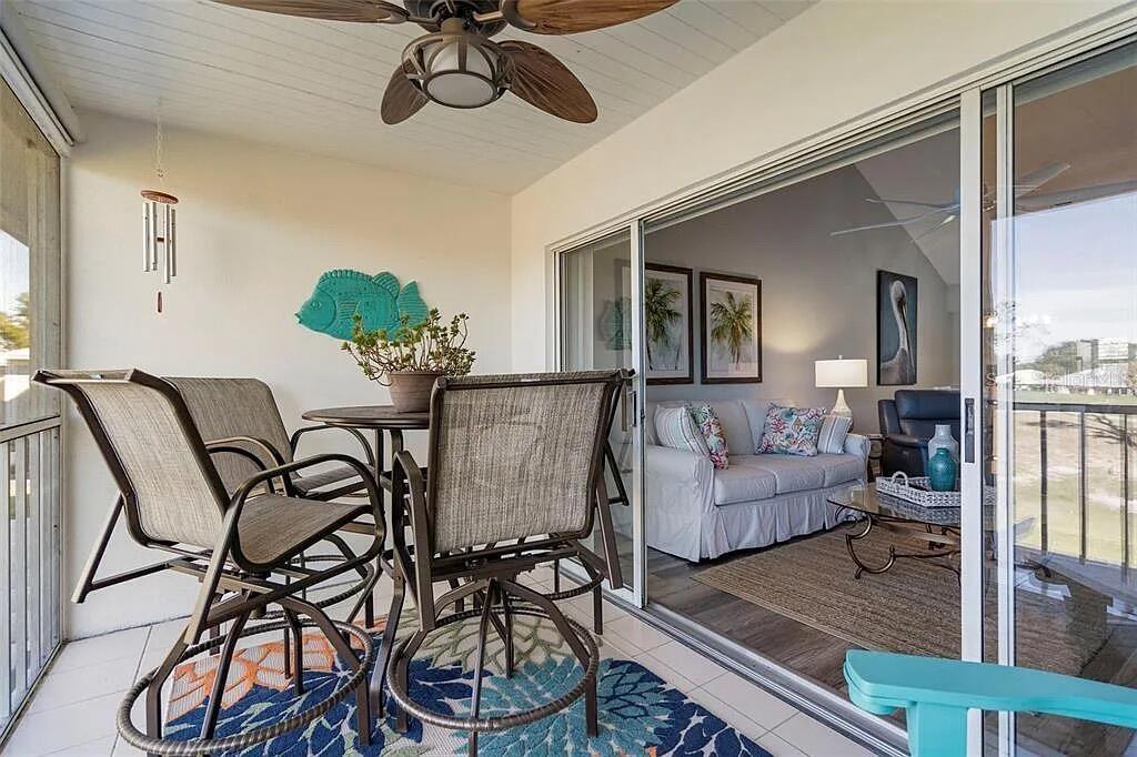 Image 9 of 29 For 431 Cerromar Lane 446
