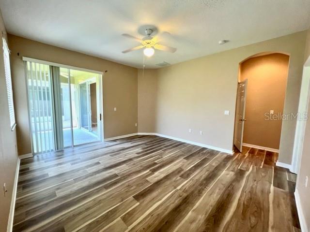Image 34 of 49 For 4751 Spindletree Lane