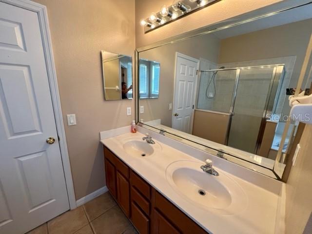 Image 41 of 49 For 4751 Spindletree Lane