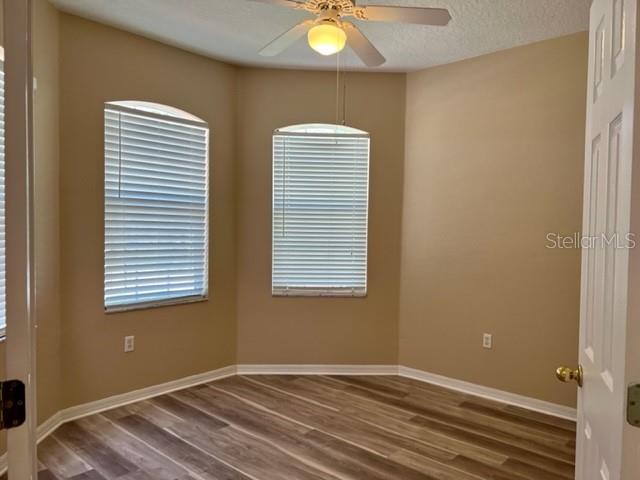 Image 5 of 49 For 4751 Spindletree Lane