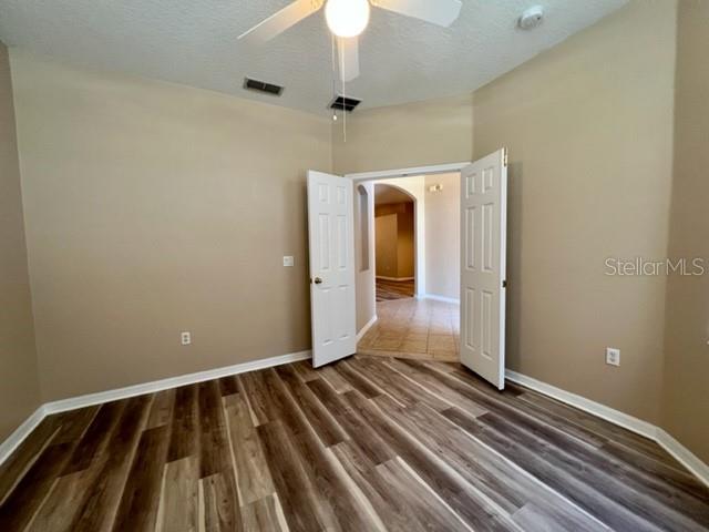 Image 8 of 49 For 4751 Spindletree Lane
