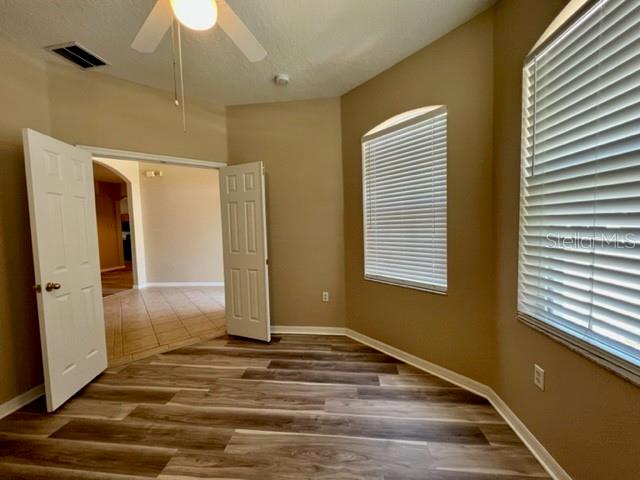 Image 9 of 49 For 4751 Spindletree Lane