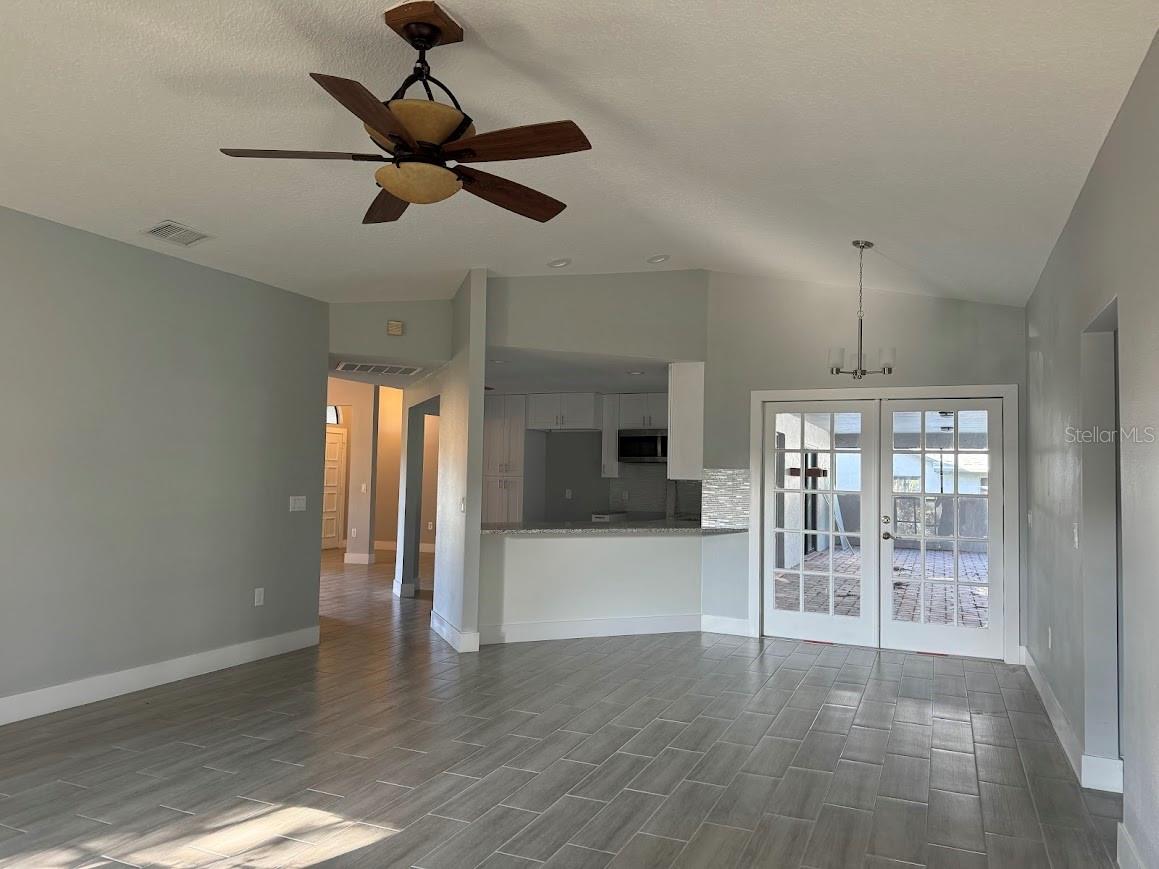 Image 4 of 22 For 5835 Colony Place Drive