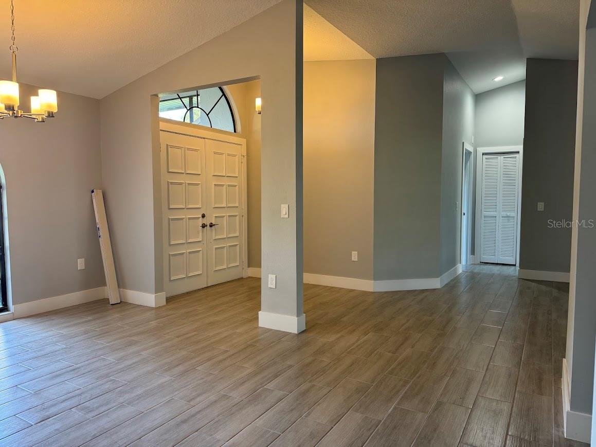Image 7 of 22 For 5835 Colony Place Drive