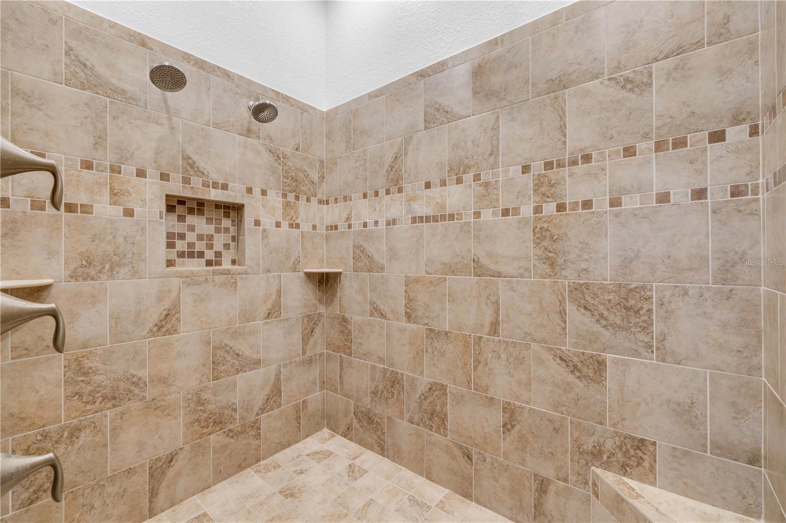 Image 30 of 76 For 426 Boyd Street
