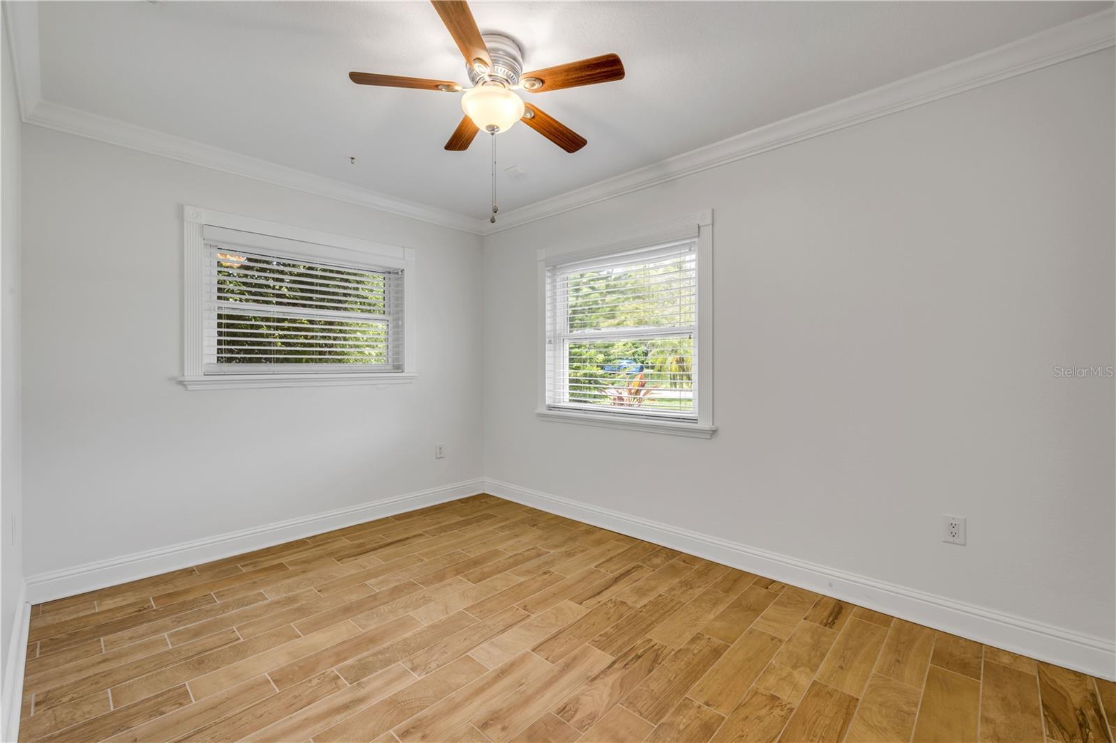 Image 36 of 76 For 426 Boyd Street
