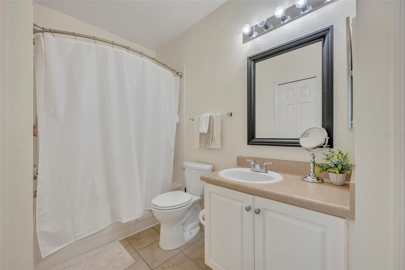 Image 13 of 21 For 5550 Michigan Street 2232