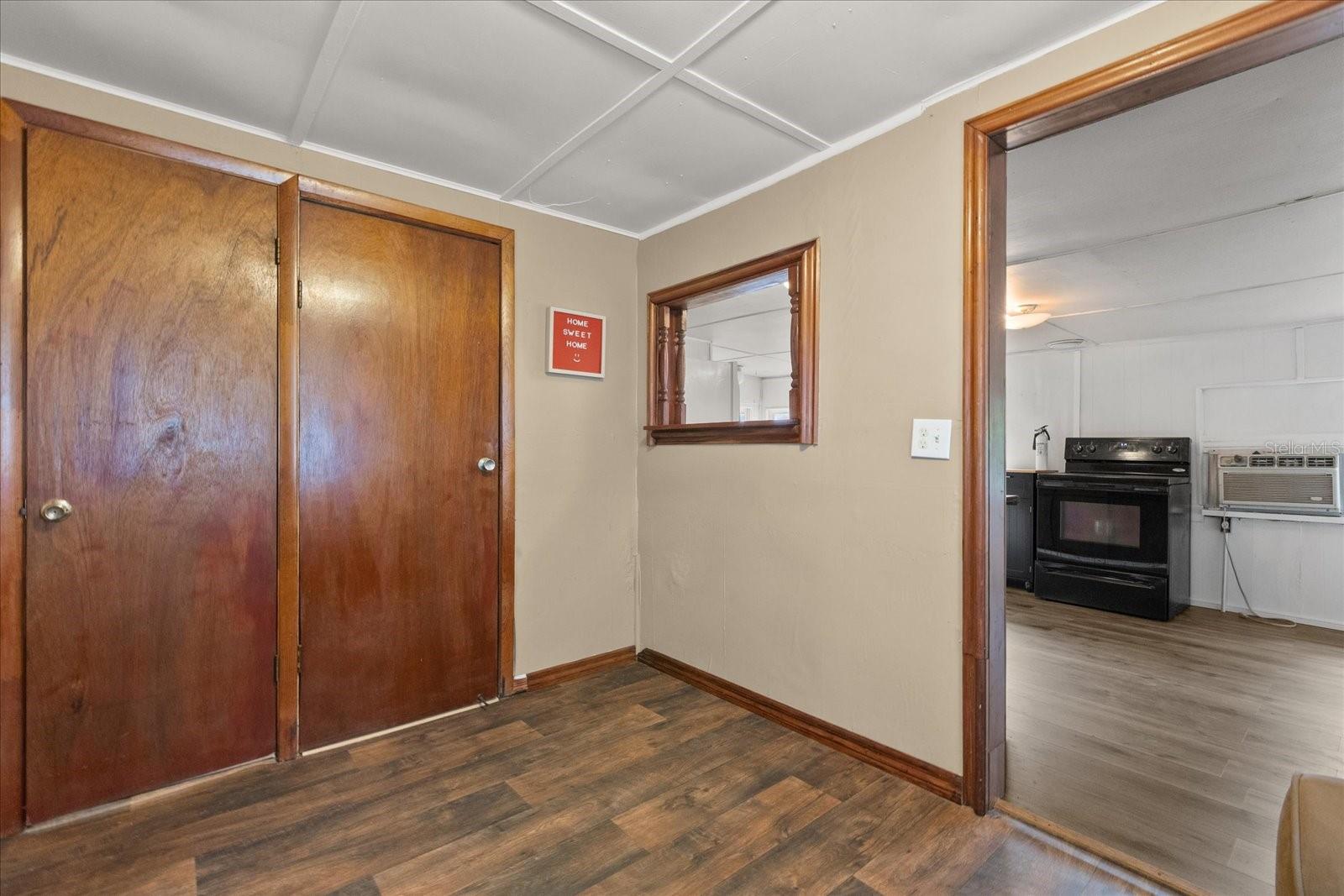 Image 8 of 23 For 17313 Lakeside Drive