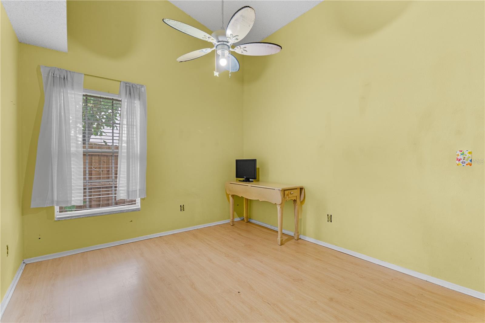 Image 16 of 35 For 4005 Caban Court