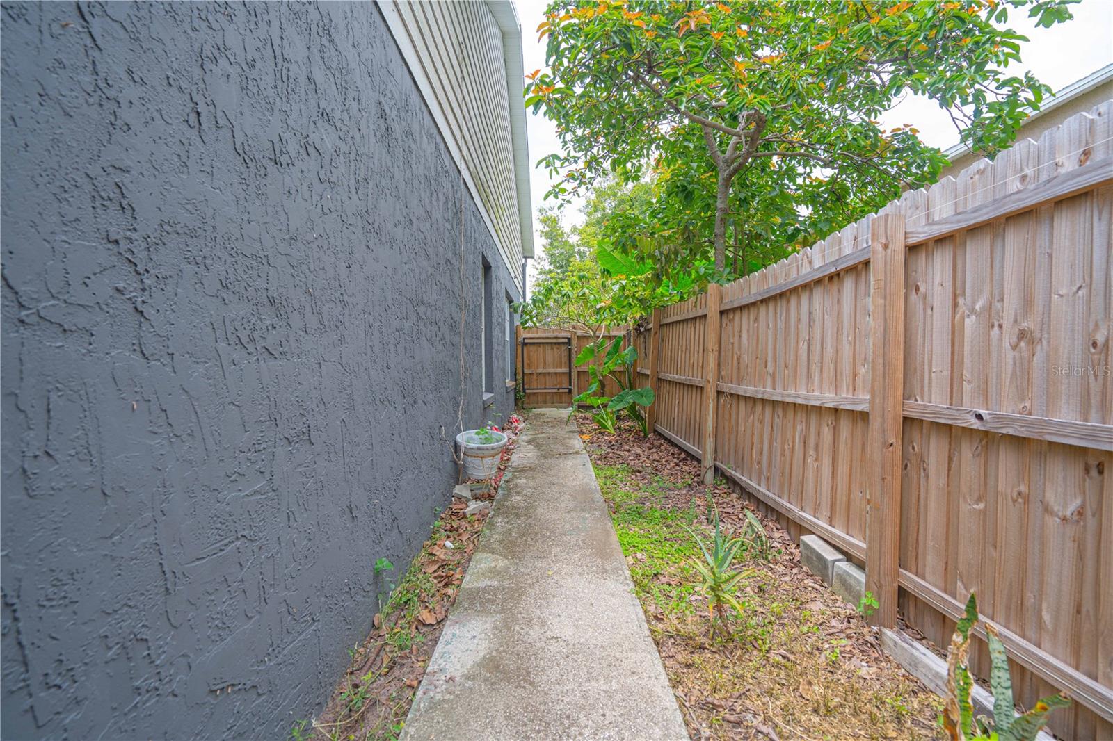 Image 32 of 35 For 4005 Caban Court