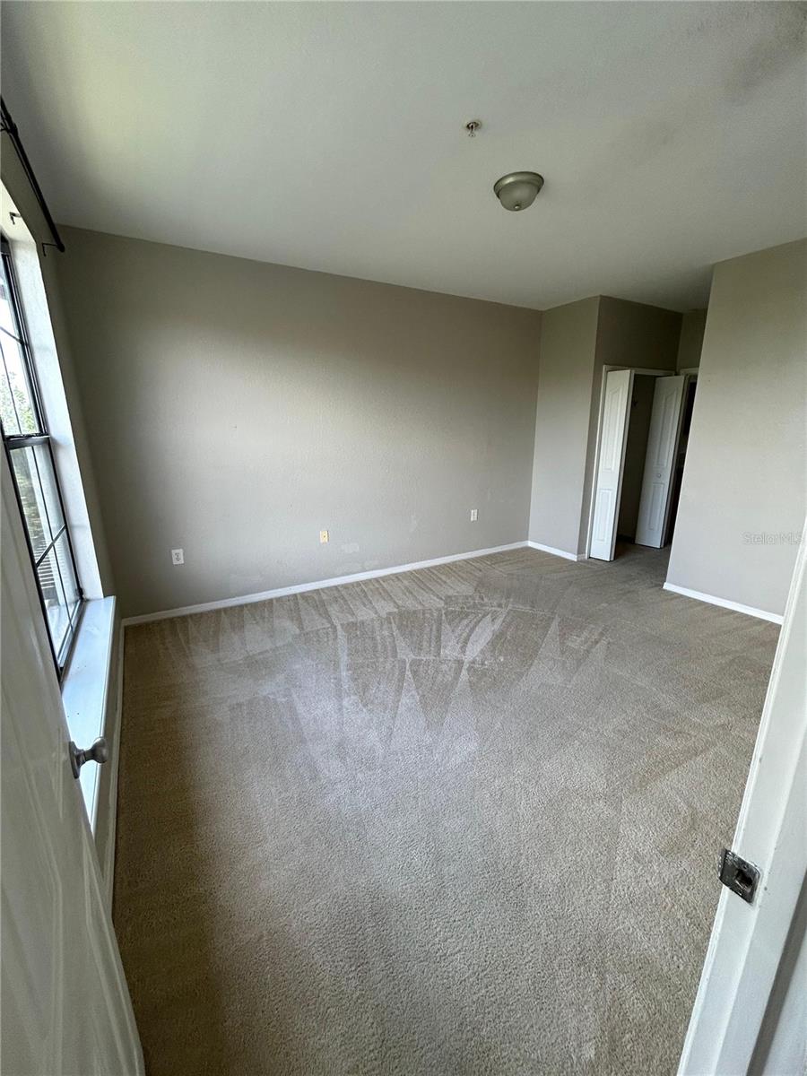 Image 12 of 16 For 6109 Metrowest Boulevard 105