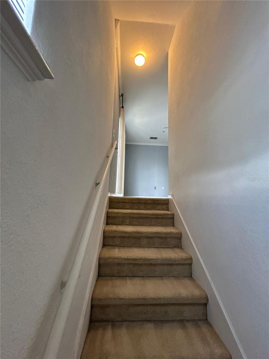 Image 3 of 16 For 6109 Metrowest Boulevard 105