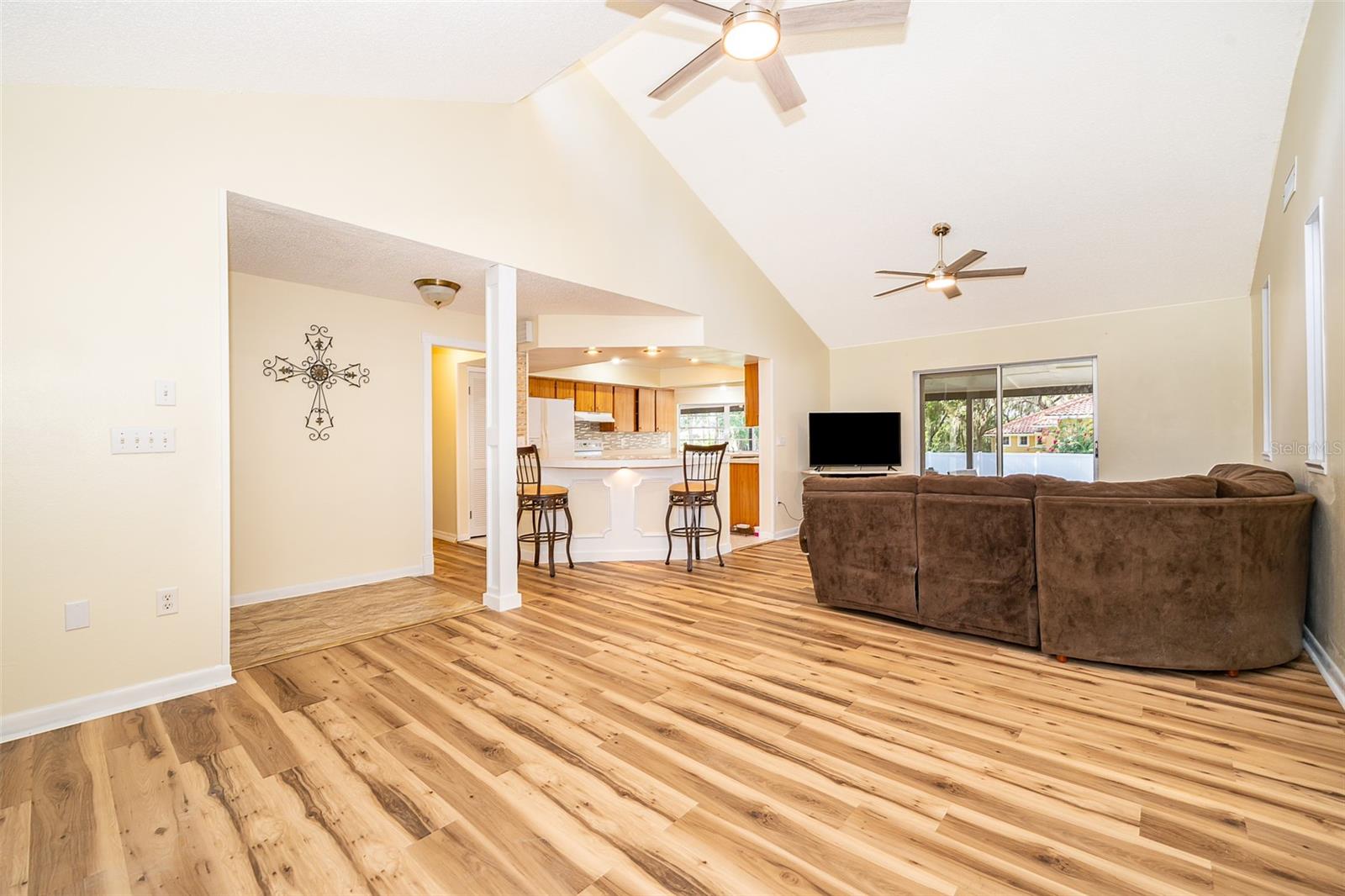 Image 9 of 45 For 1715 Lake Mary Boulevard