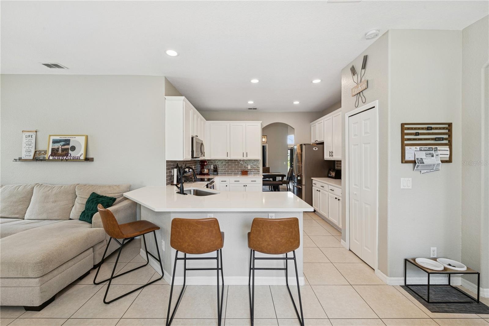 Image 13 of 47 For 341 Lake Amberleigh Drive