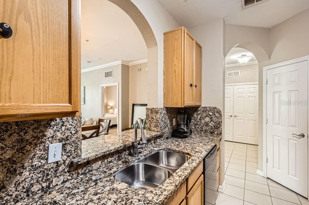 Image 12 of 27 For 6434 Cava Alta Drive 210