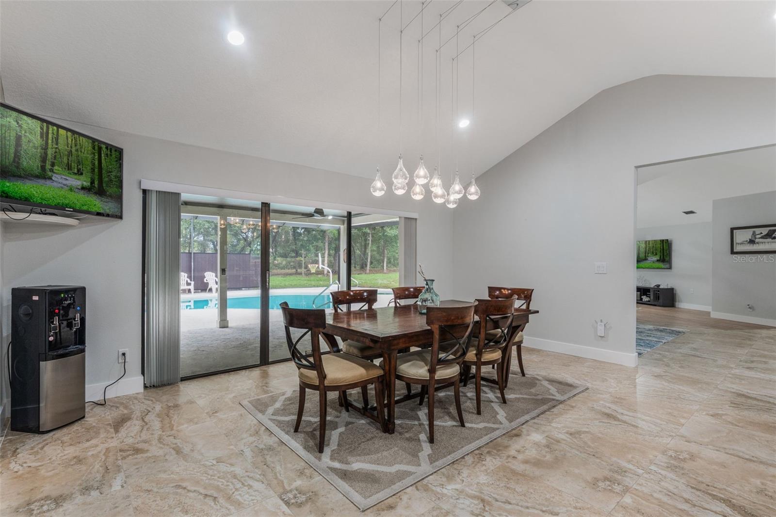 Image 15 of 68 For 723 Calico Court