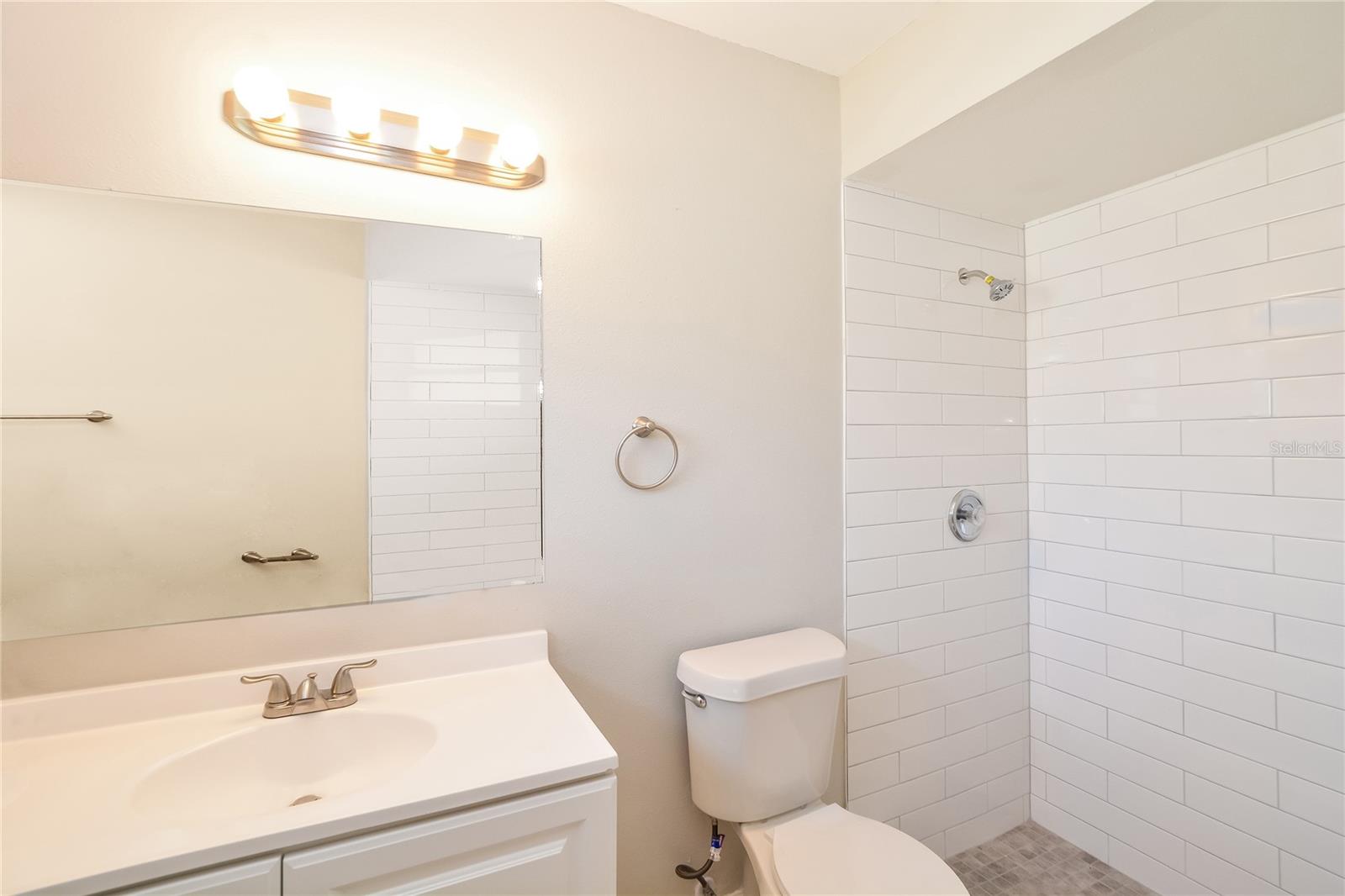 Image 14 of 16 For 7431 Portside Court
