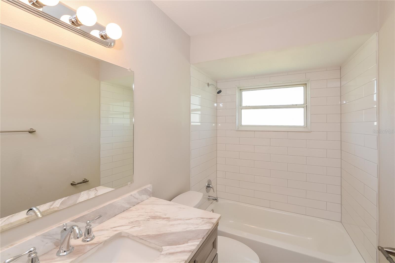 Image 9 of 16 For 7431 Portside Court
