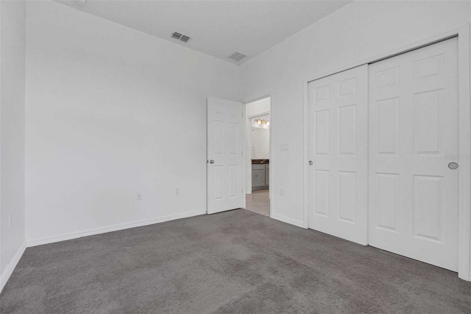 Image 13 of 19 For 429 Ohio Way