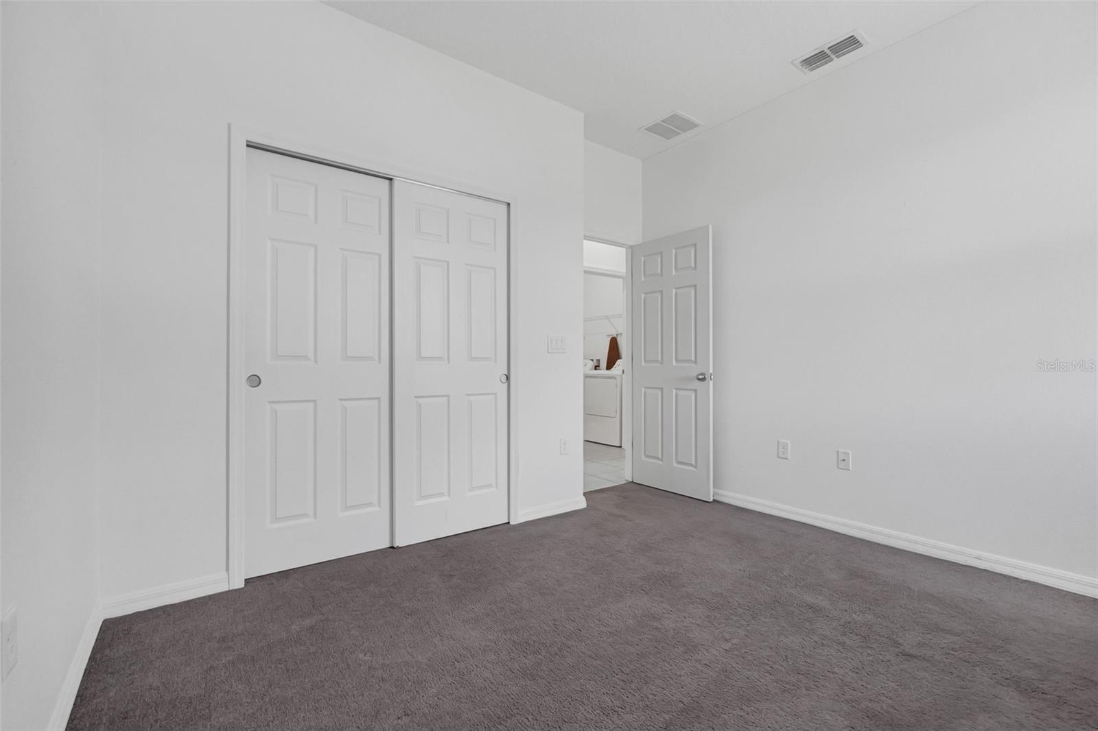 Image 15 of 19 For 429 Ohio Way