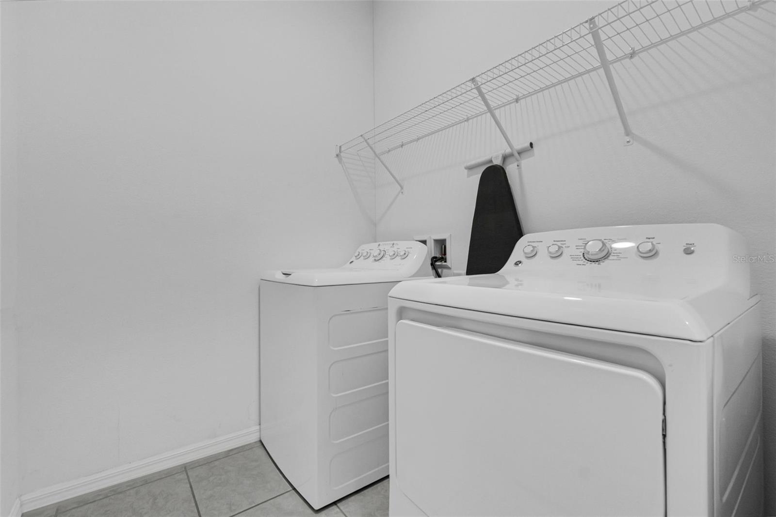 Image 17 of 19 For 429 Ohio Way