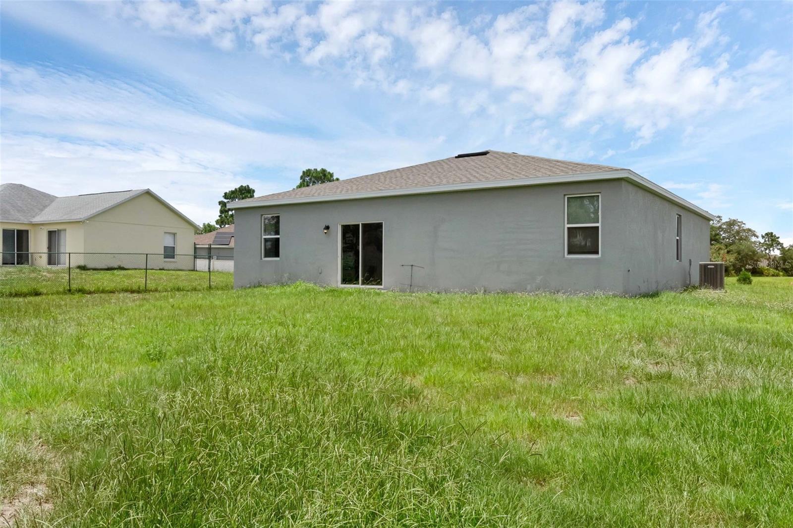 Image 18 of 19 For 429 Ohio Way