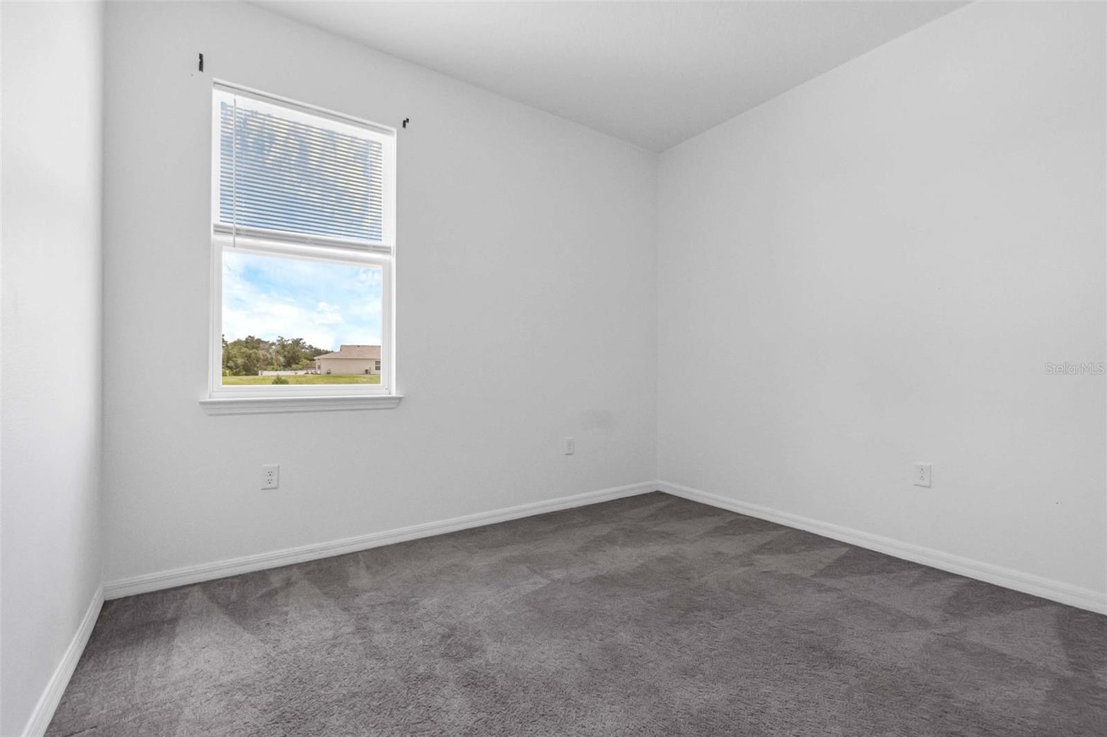 Image 7 of 19 For 429 Ohio Way