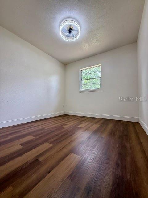 Image 9 of 10 For 2111 Dixie Avenue
