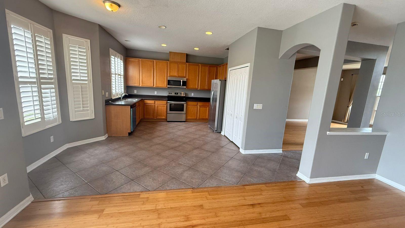 Image 4 of 22 For 643 Willett Drive