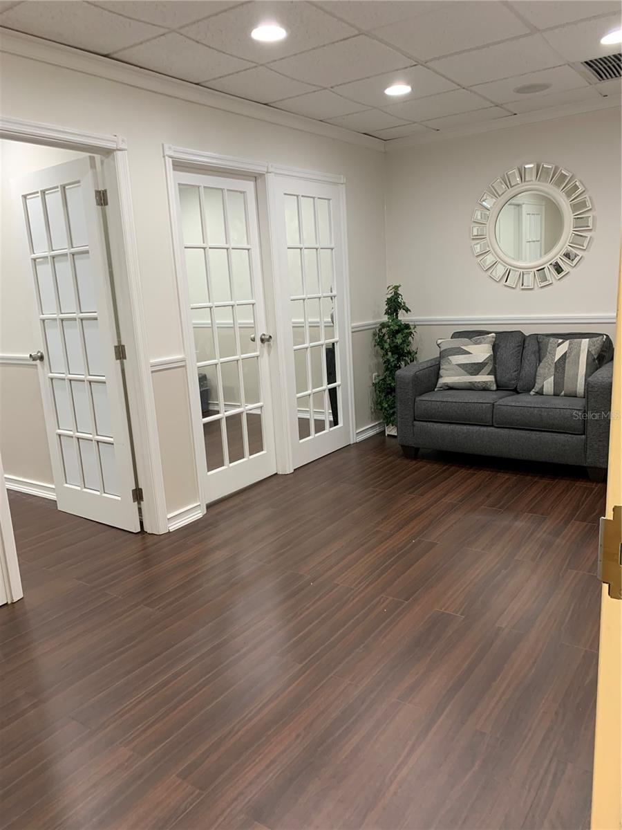 Image 5 of 12 For 7802 Kingspointe Parkway 207b