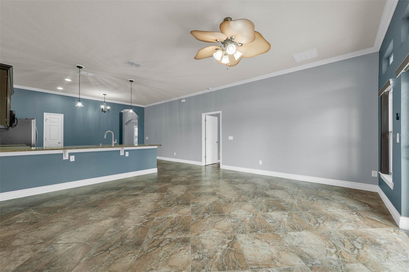Image 13 of 37 For 2877 Lafayette Trace Drive
