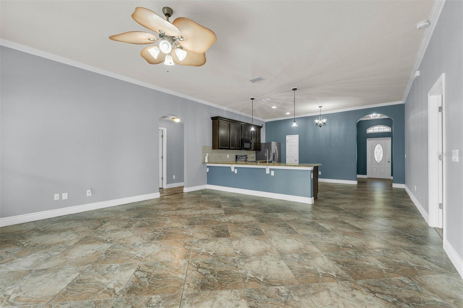 Image 14 of 37 For 2877 Lafayette Trace Drive