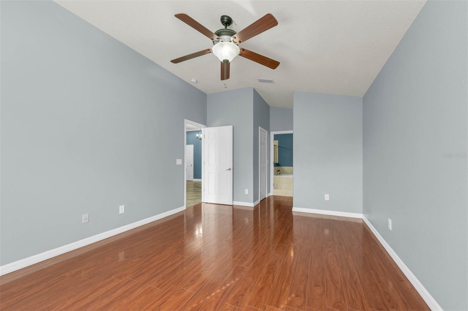Image 15 of 37 For 2877 Lafayette Trace Drive